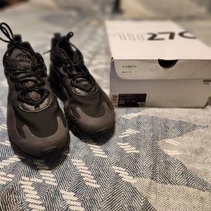 Nike air Max 270 React Triple Black